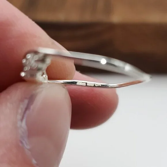 Size 7.25 925 Sterling Silver Odd Double Sided Style CZ Ring - Picture 3 of 6